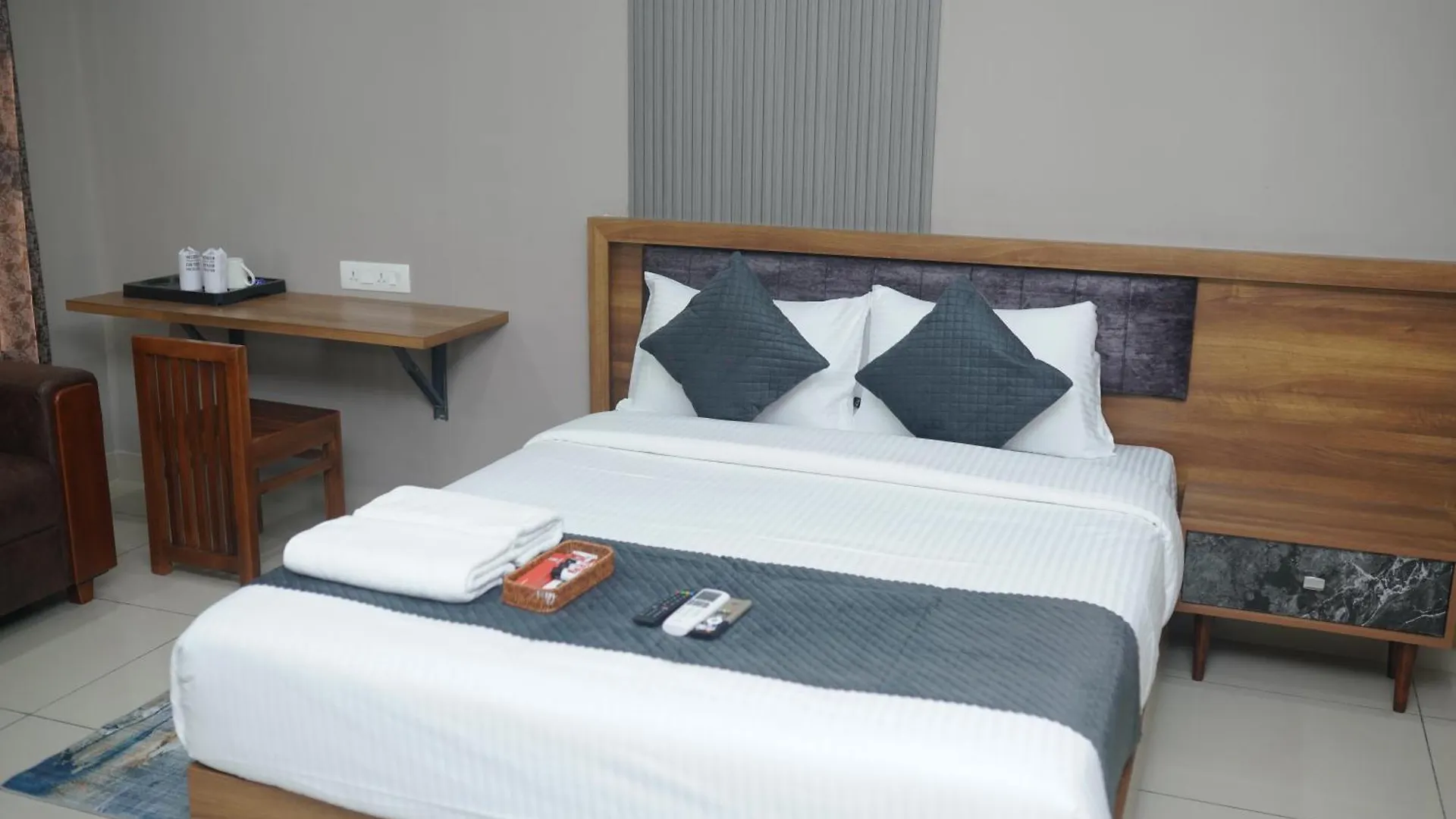 Cruz Inn Calicut