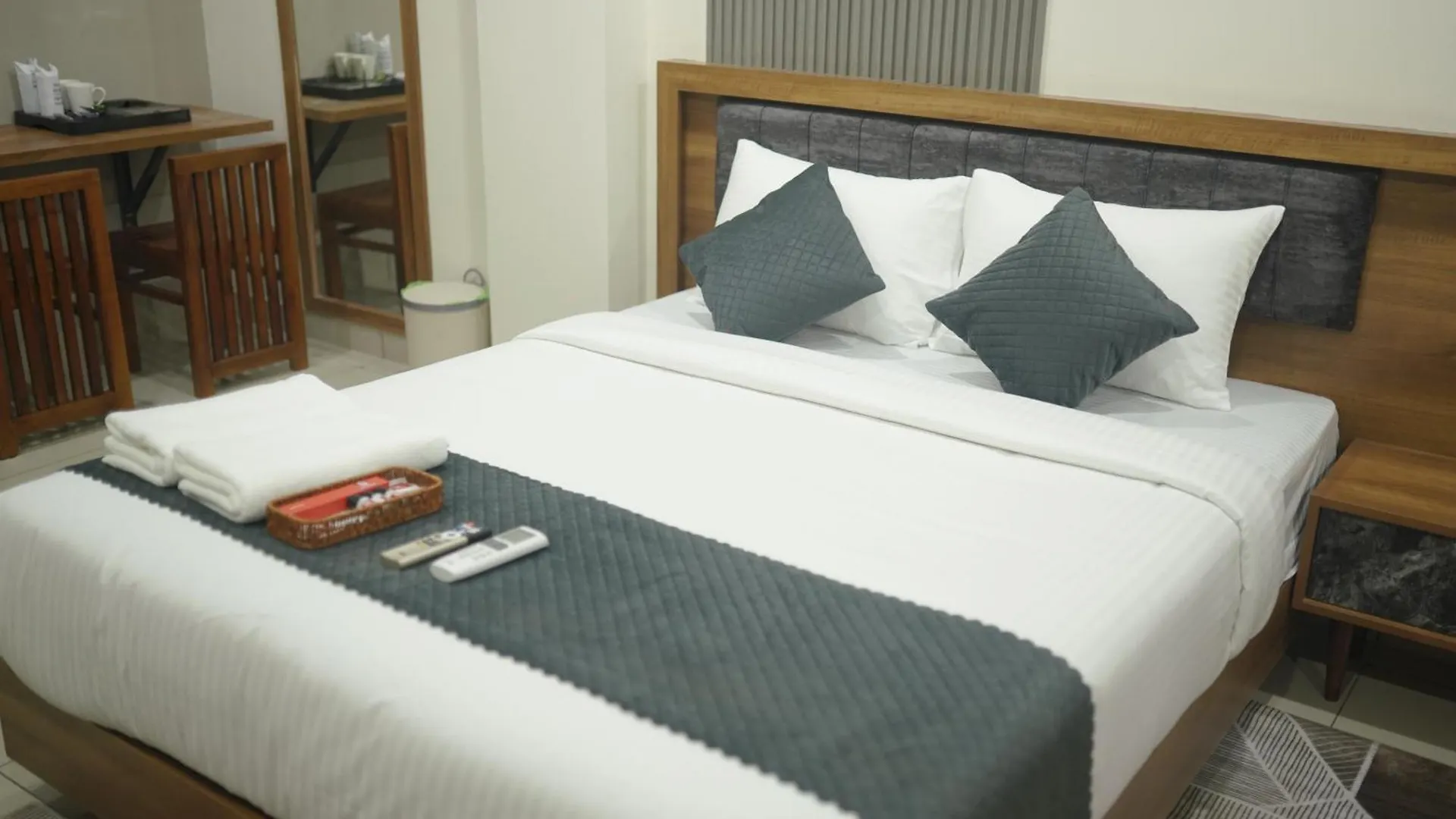 Cruz Inn Calicut コージコード