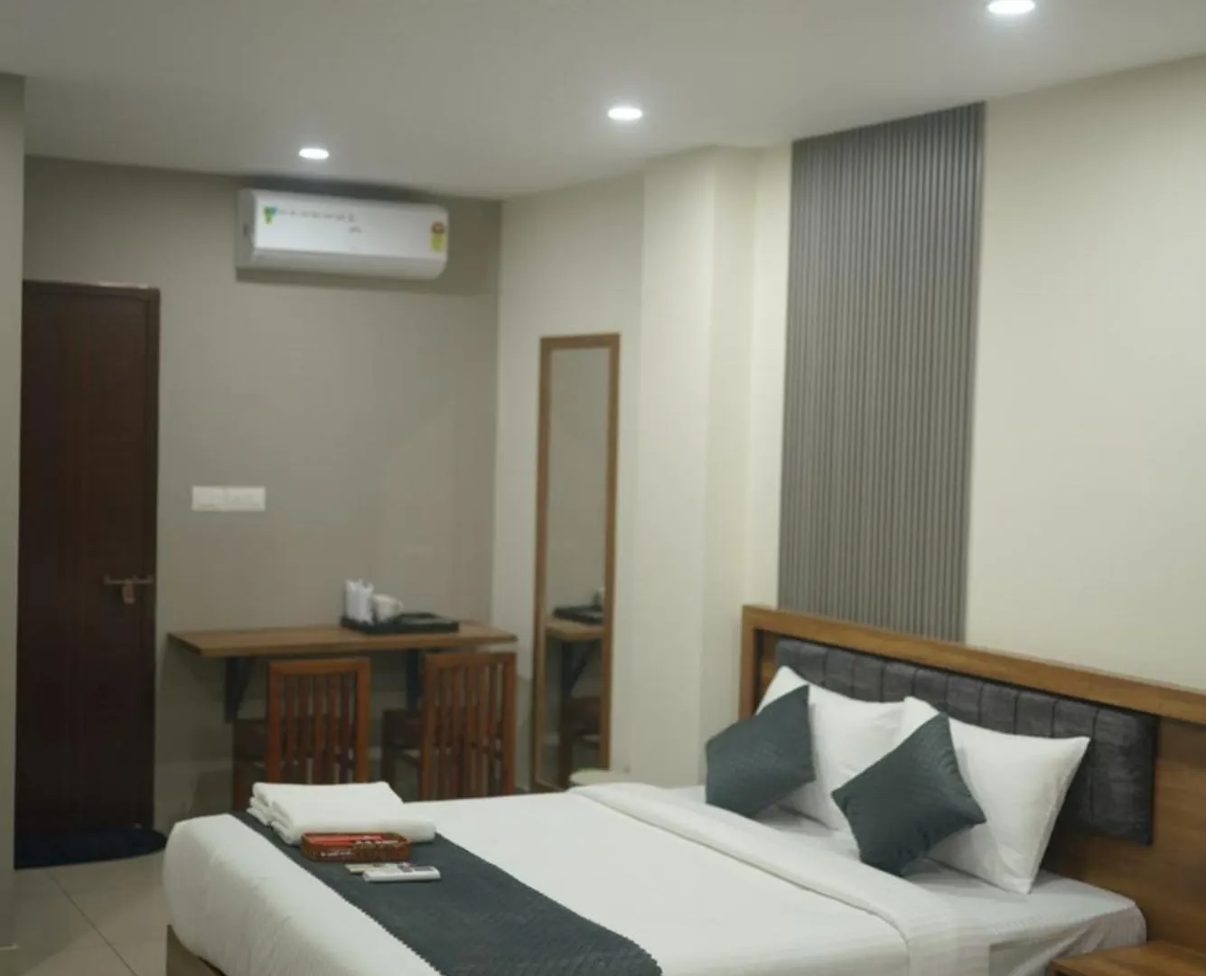 اتصالات Cruz Inn Calicut 